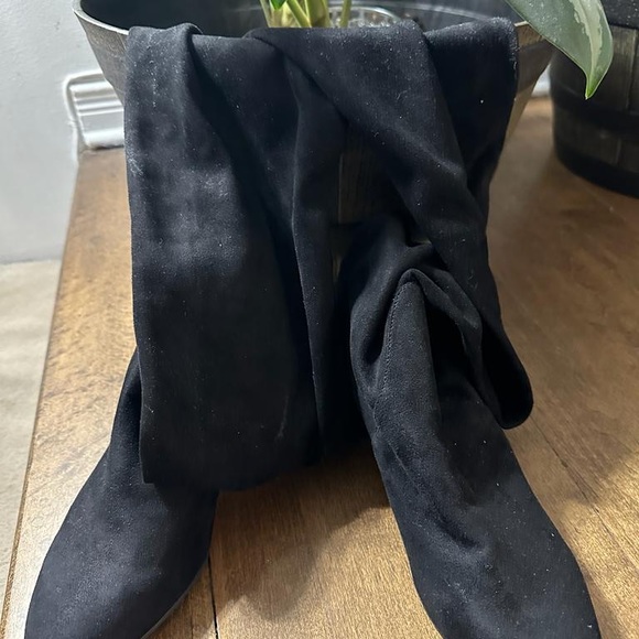 Knee high velvet boots - Picture 7 of 7